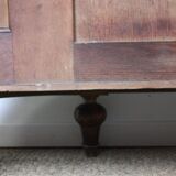 Half-moon shaped serving trolley