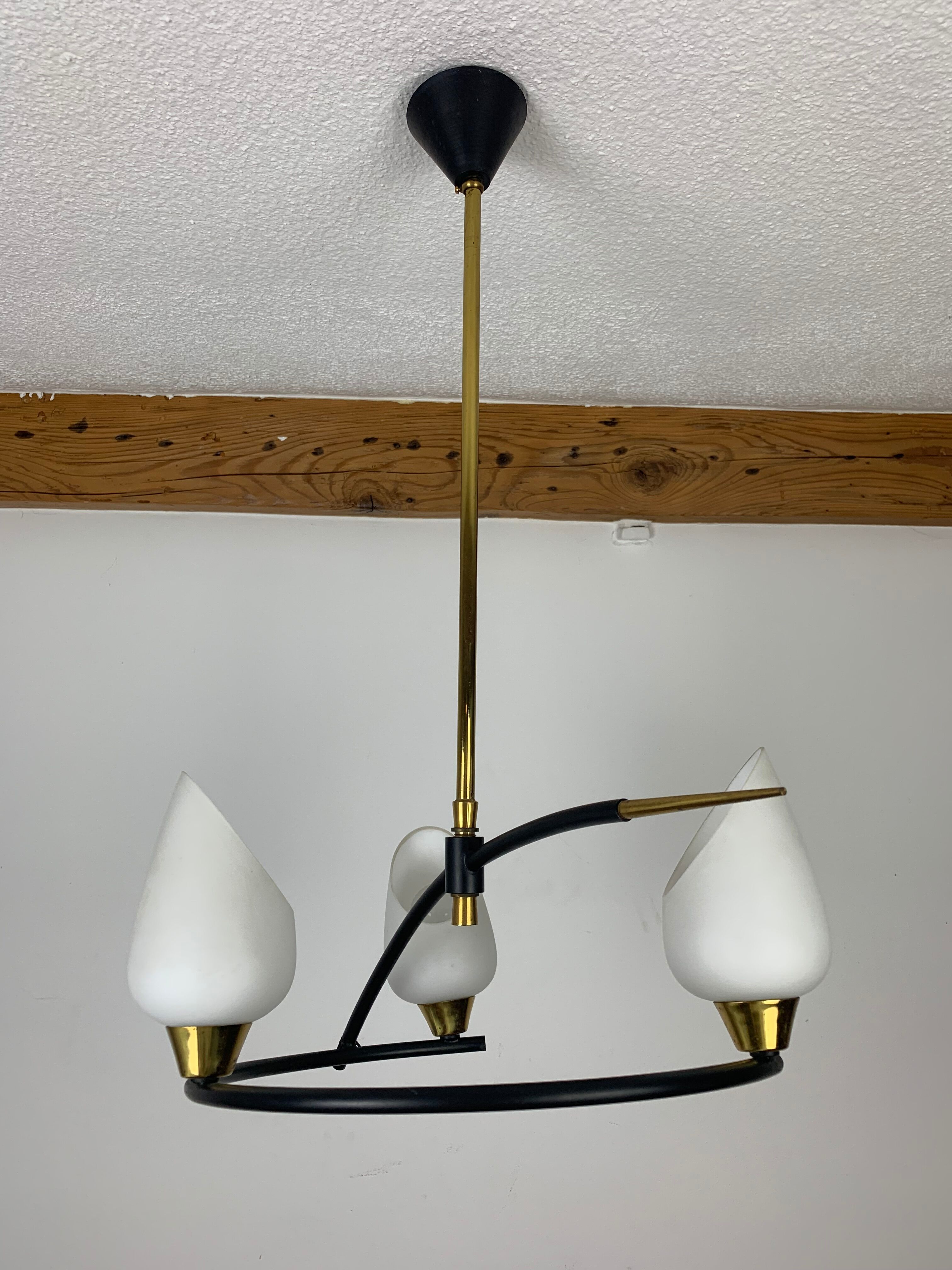 Arlus house chandelier 3 burners, opalines and brass, 50s