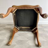Grande table d'appoint en bois avec pieds en cabriole