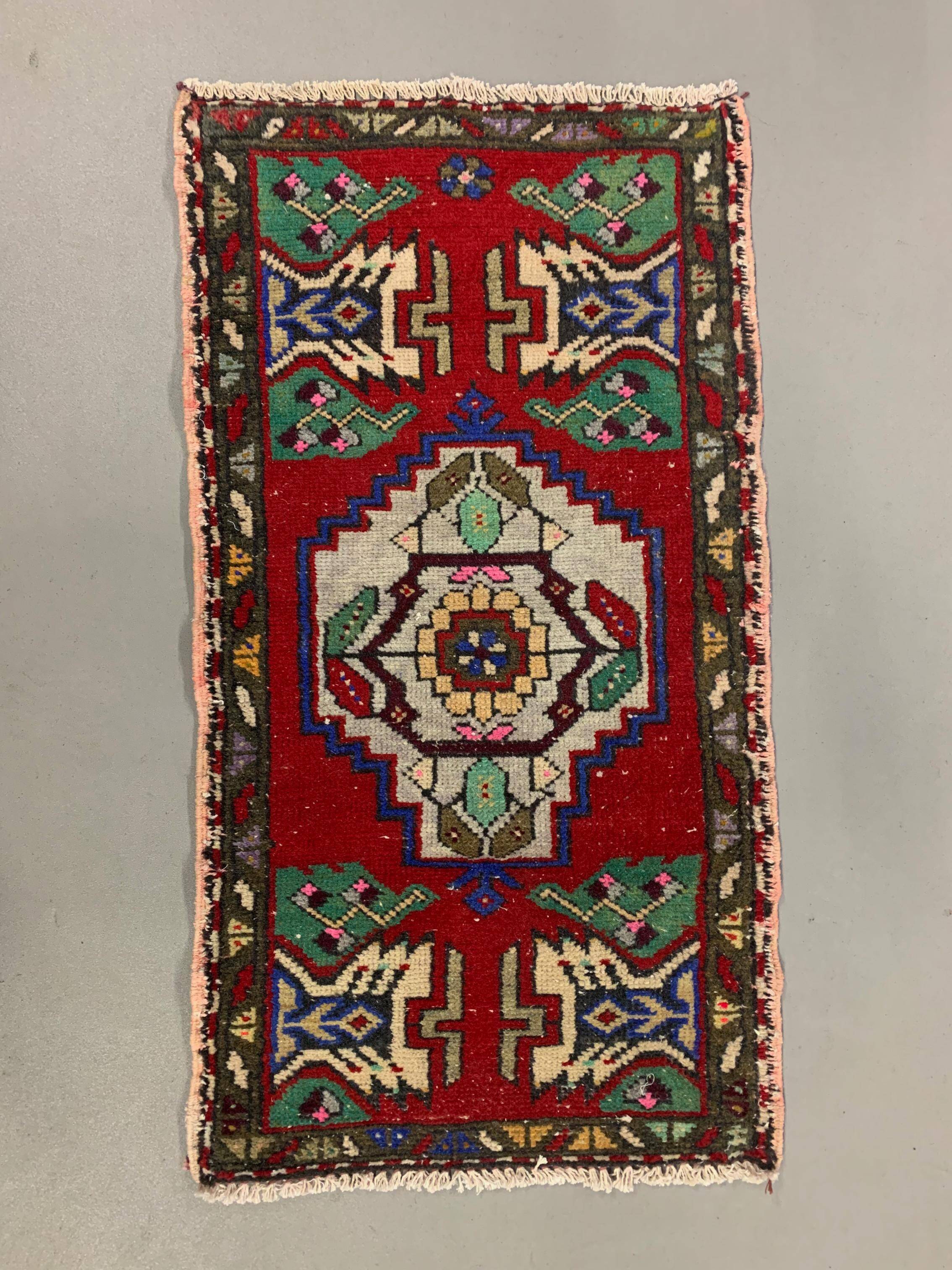 Small Vintage Turkish Rug 93x50 cm, Short Runner, Tribal, Shabby, Mini Carpet