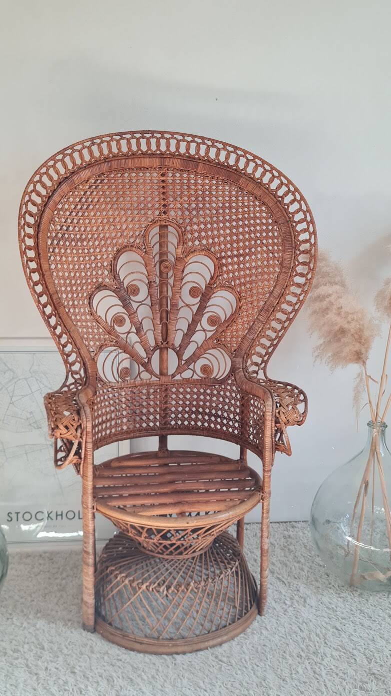 Emmanuelle chair Peacock vintage rattan