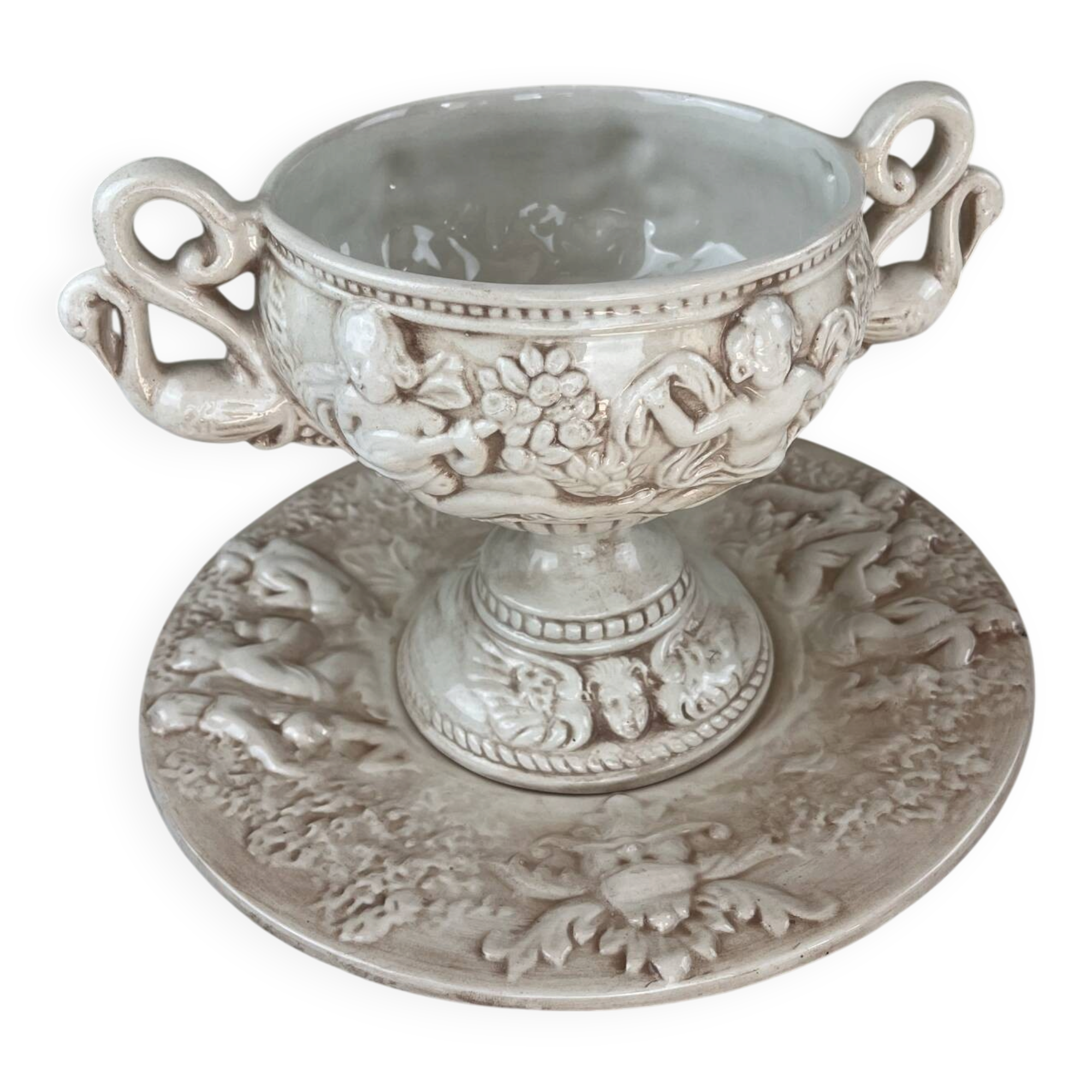 Capodimonte Ensemble – Bowl on pedestal and decorative plate