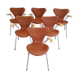 6 armchairs 3207 by Arne Jacobsen
