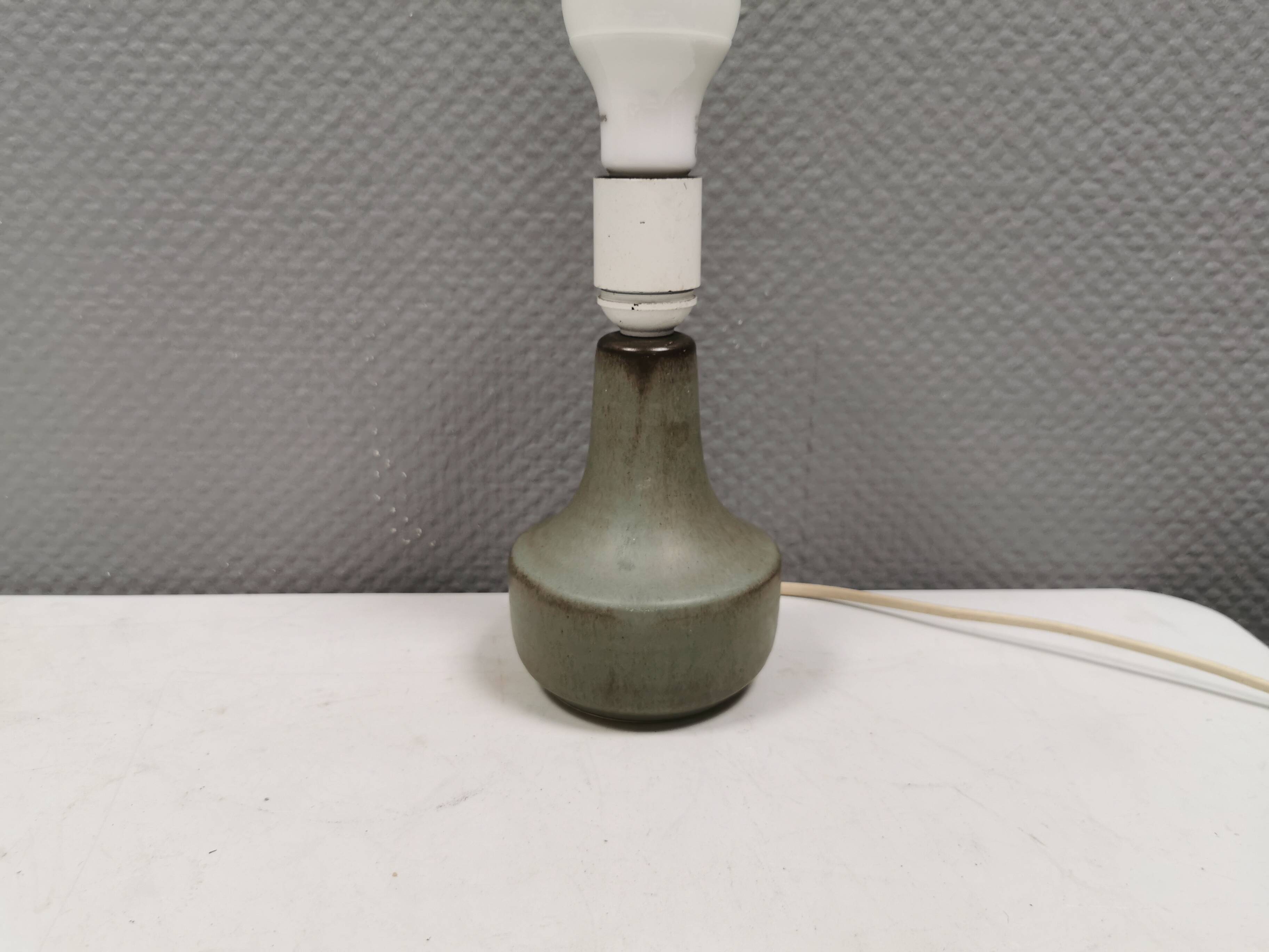Small ceramic table lamp, Danish from the 1980s.