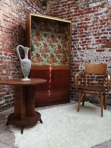 Vintage showcase 50s