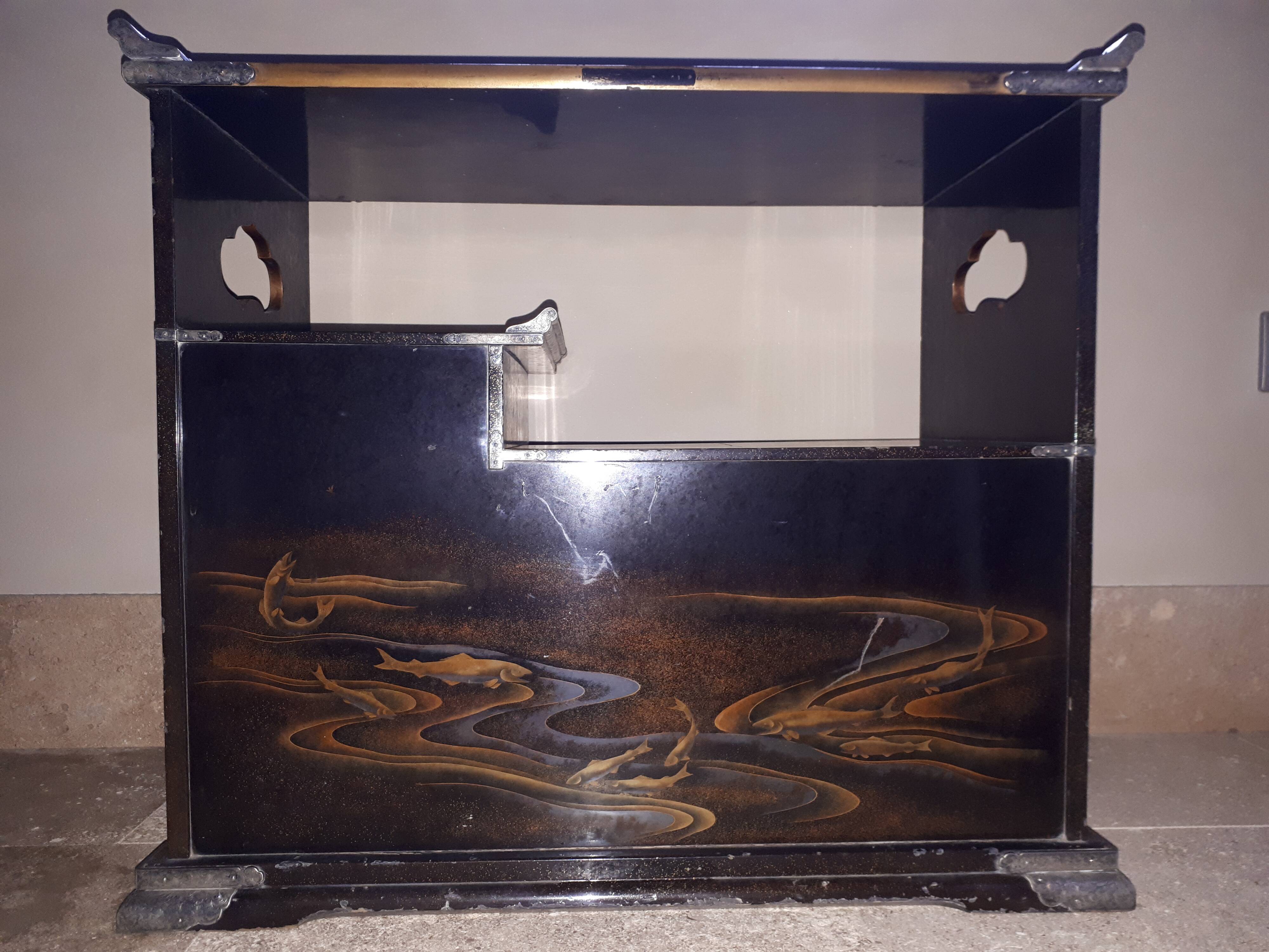 Small Japanese Lacquered Kazaridana Cabinet, Japan Edo Period