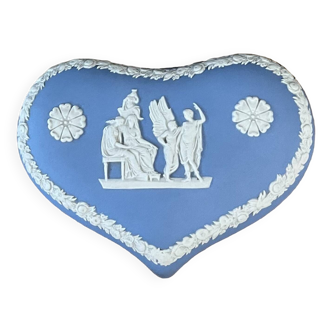 Wedgwood heart-shaped English biscuit box