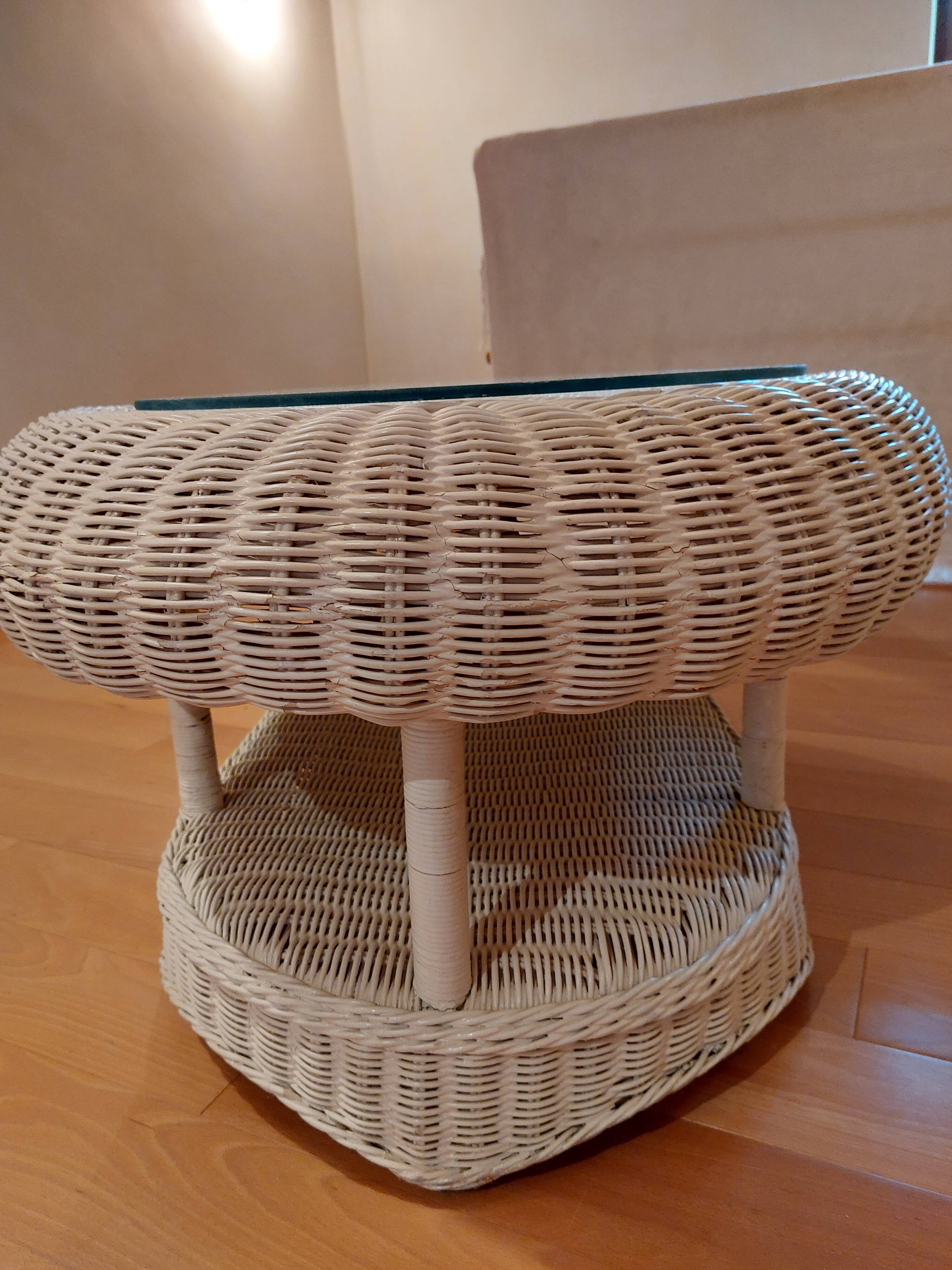 Salon de jardin en osier vintage