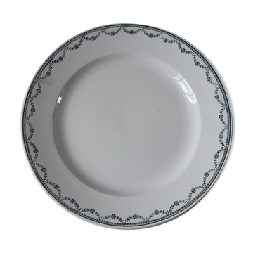 Round dish Saint amand, early XXth