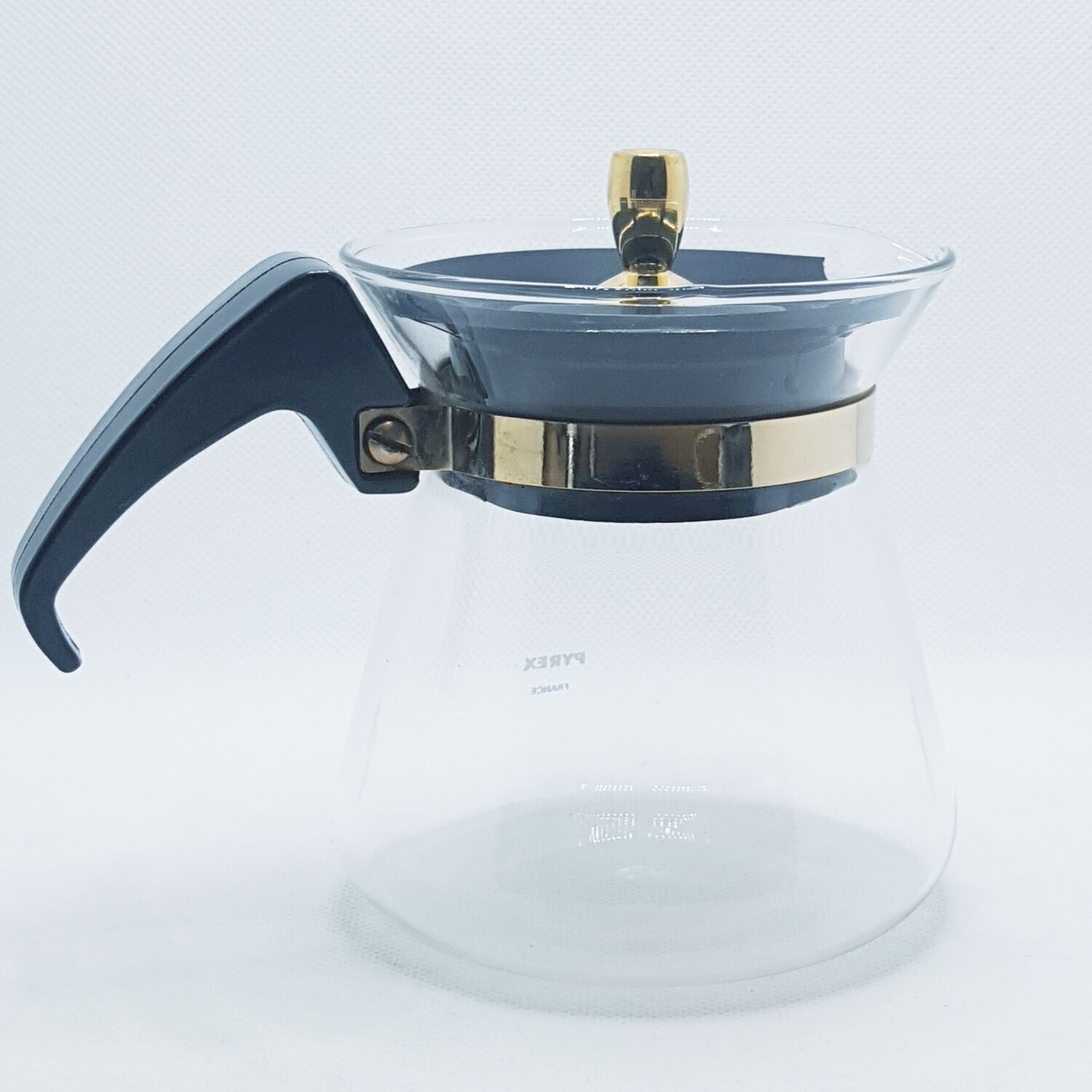 Pyrex mid-century kettle