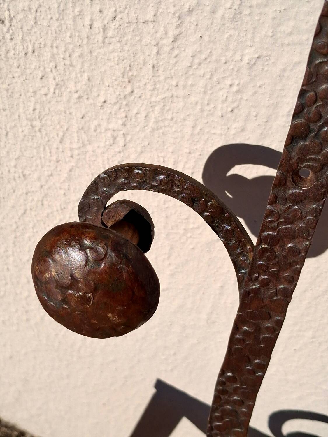 Wall coat rack, lyre shape, wrought iron, Art Deco style