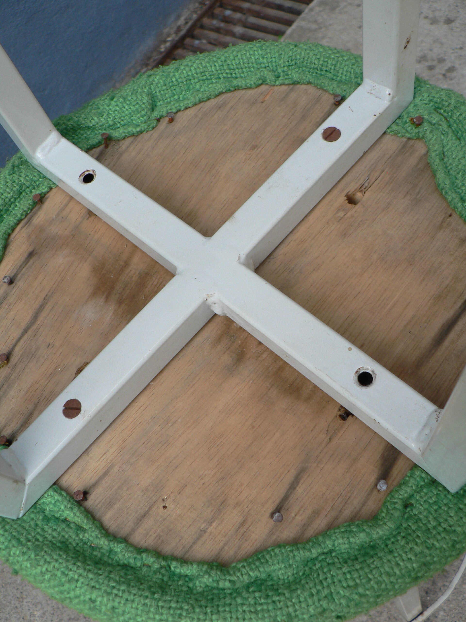 Bar vintage metal stools