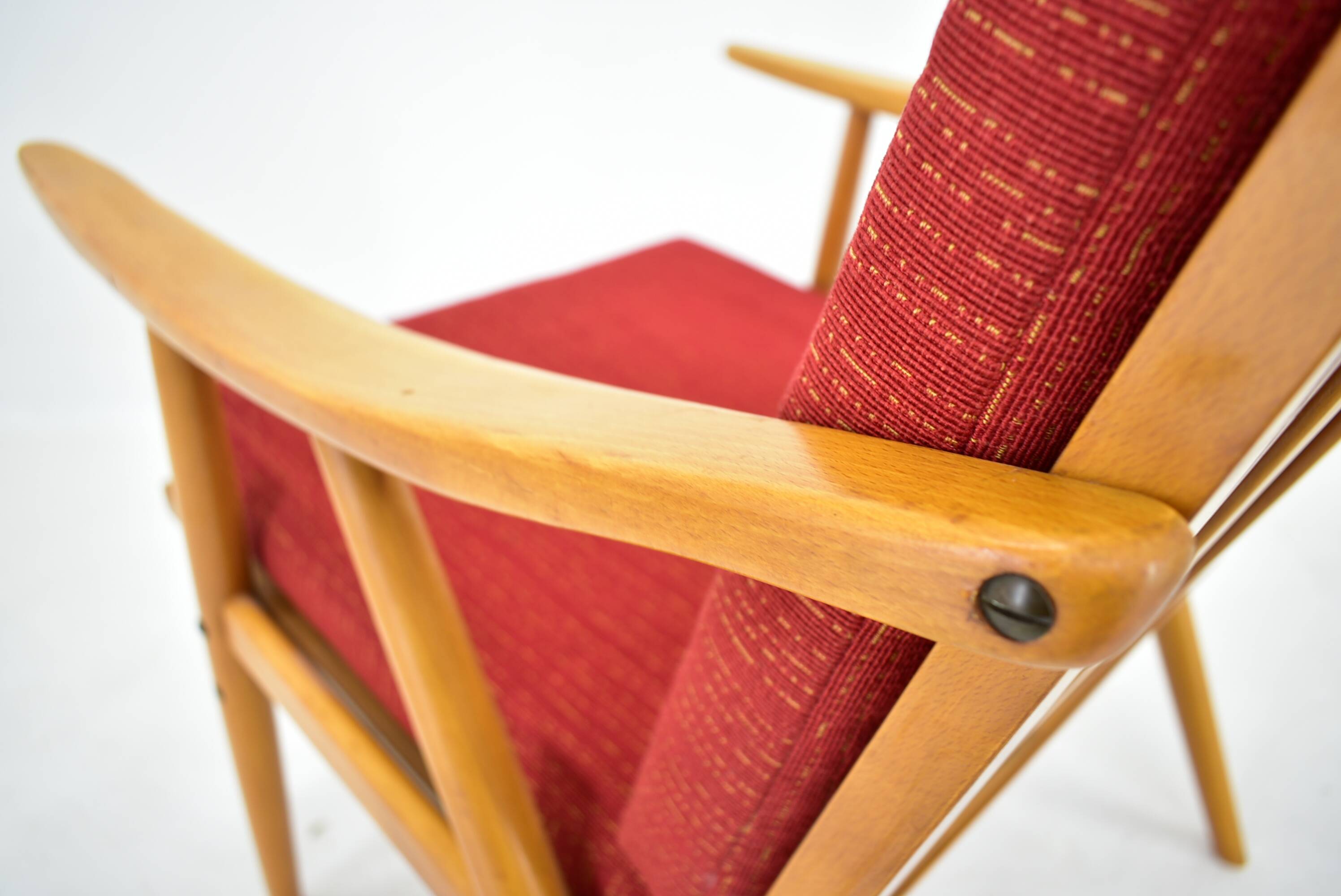 1960s pair of Ton/Thonet beech armchairs, Czechoslovakia