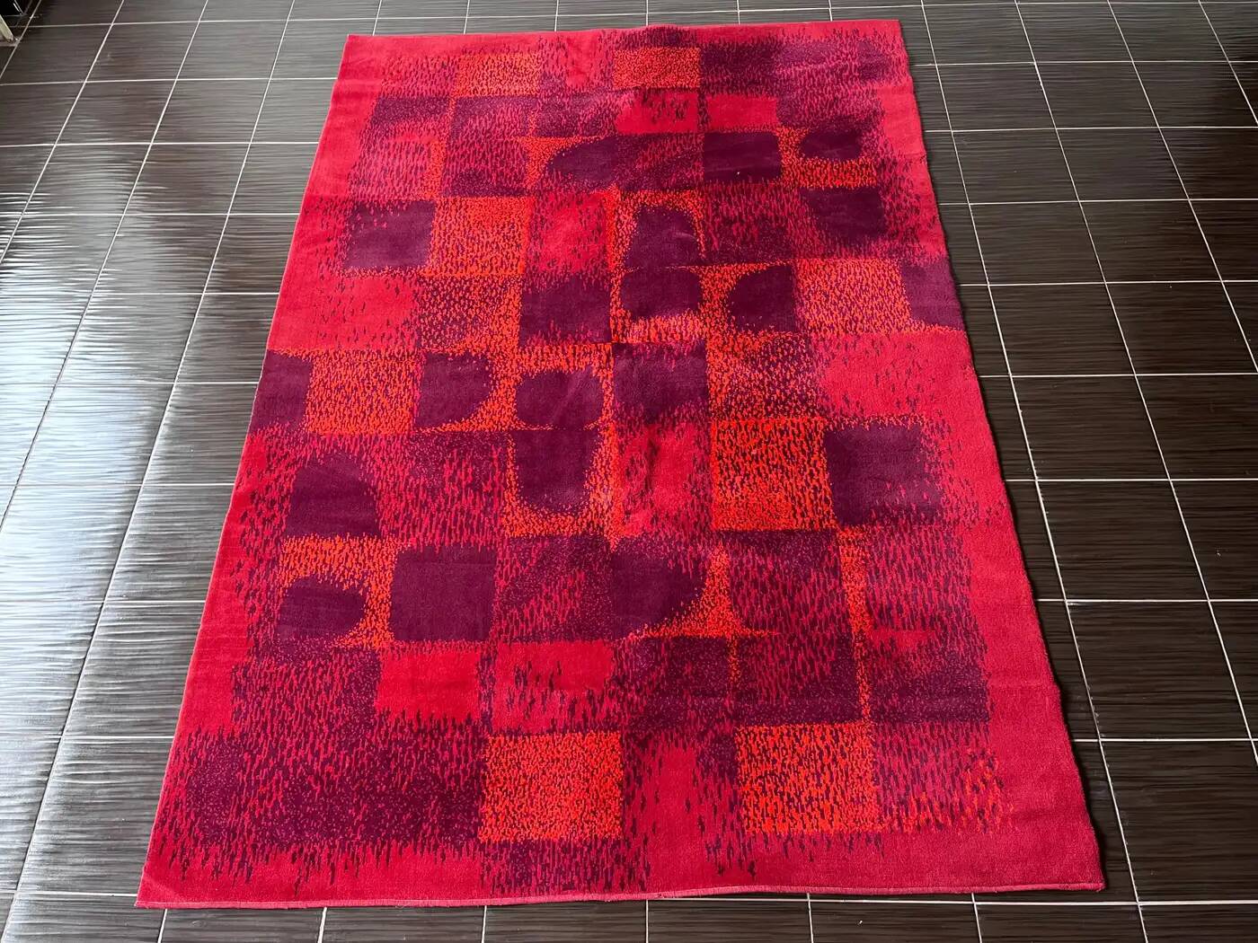 Tapis / moquette géométrique abstrait de style mid-century, années 1970 / Tchécoslovaquie