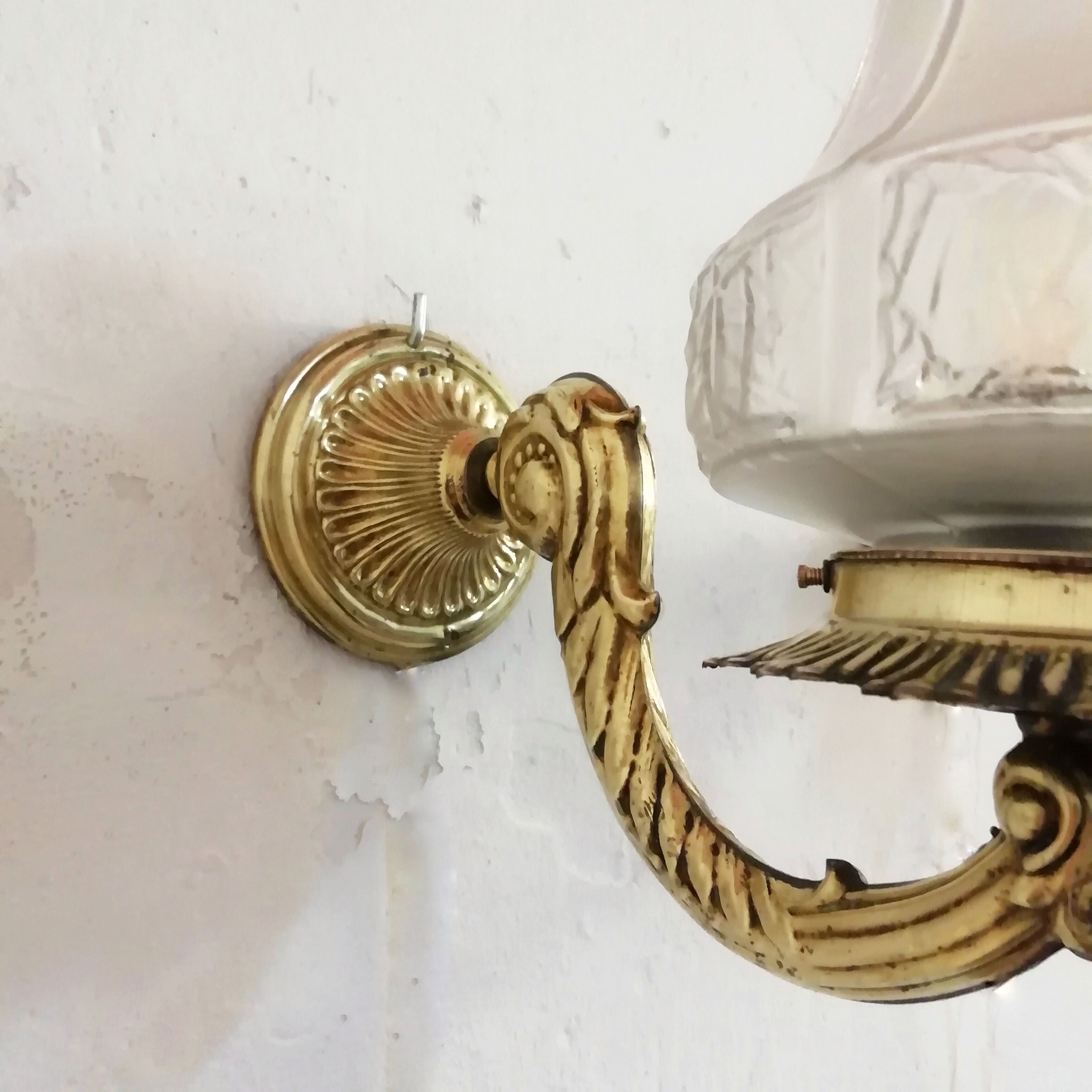 Brass and glass "art deco" wall light 1940