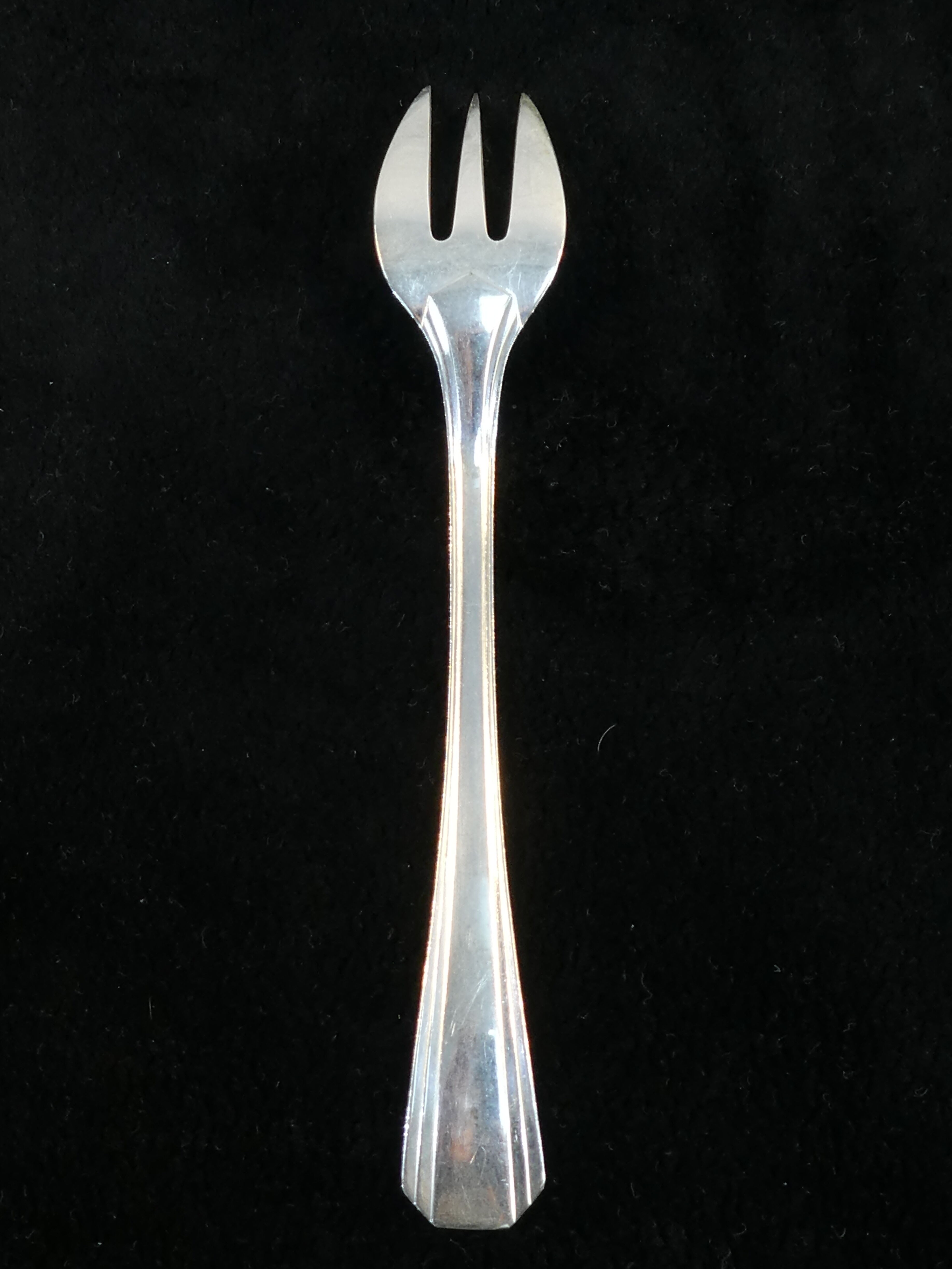 12 forks christofle art deco model boreal by luc lanel