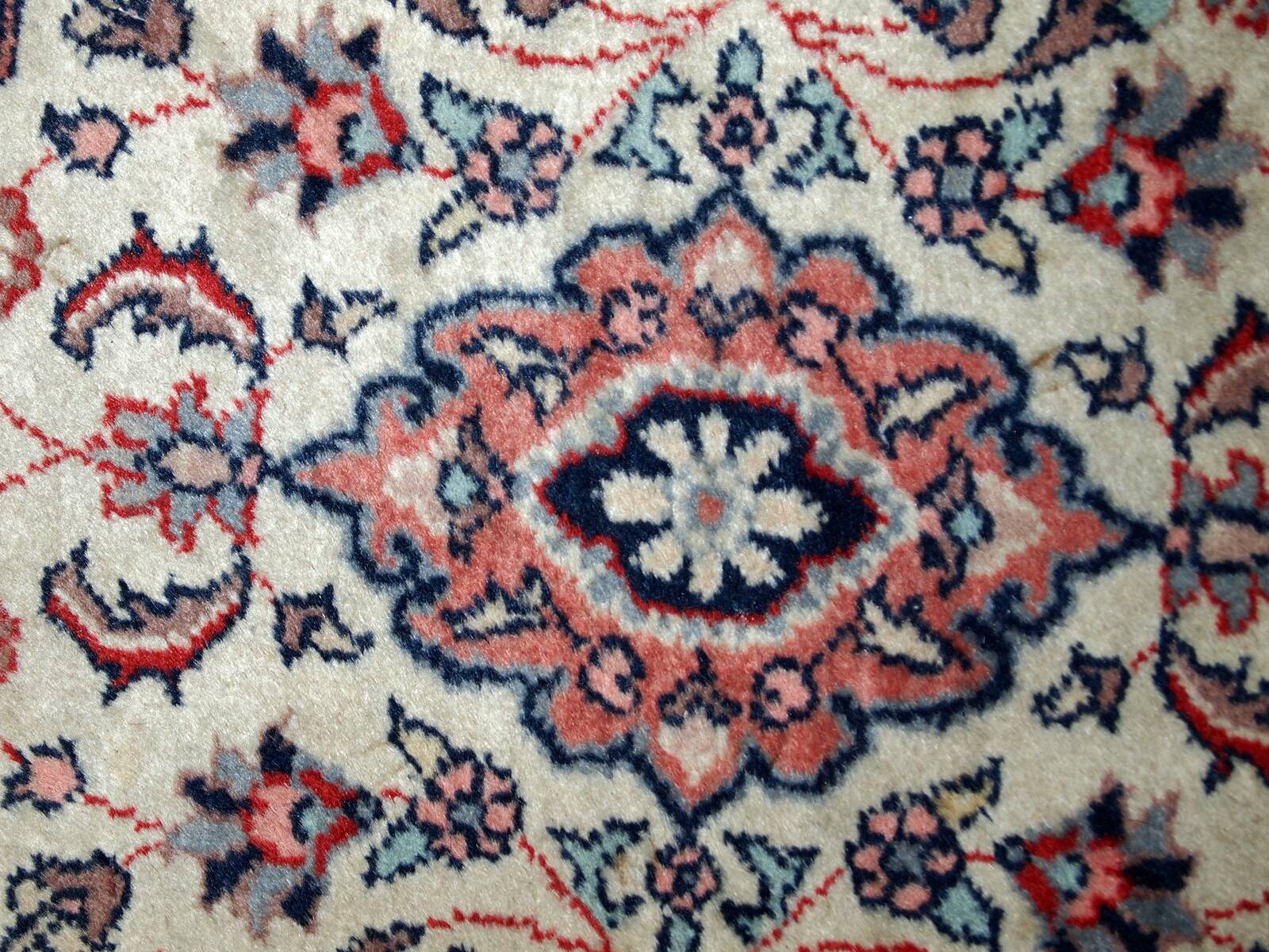 Tapis Vintage Indo-Tabriz en Laine, Années 1970, Élégance Florale