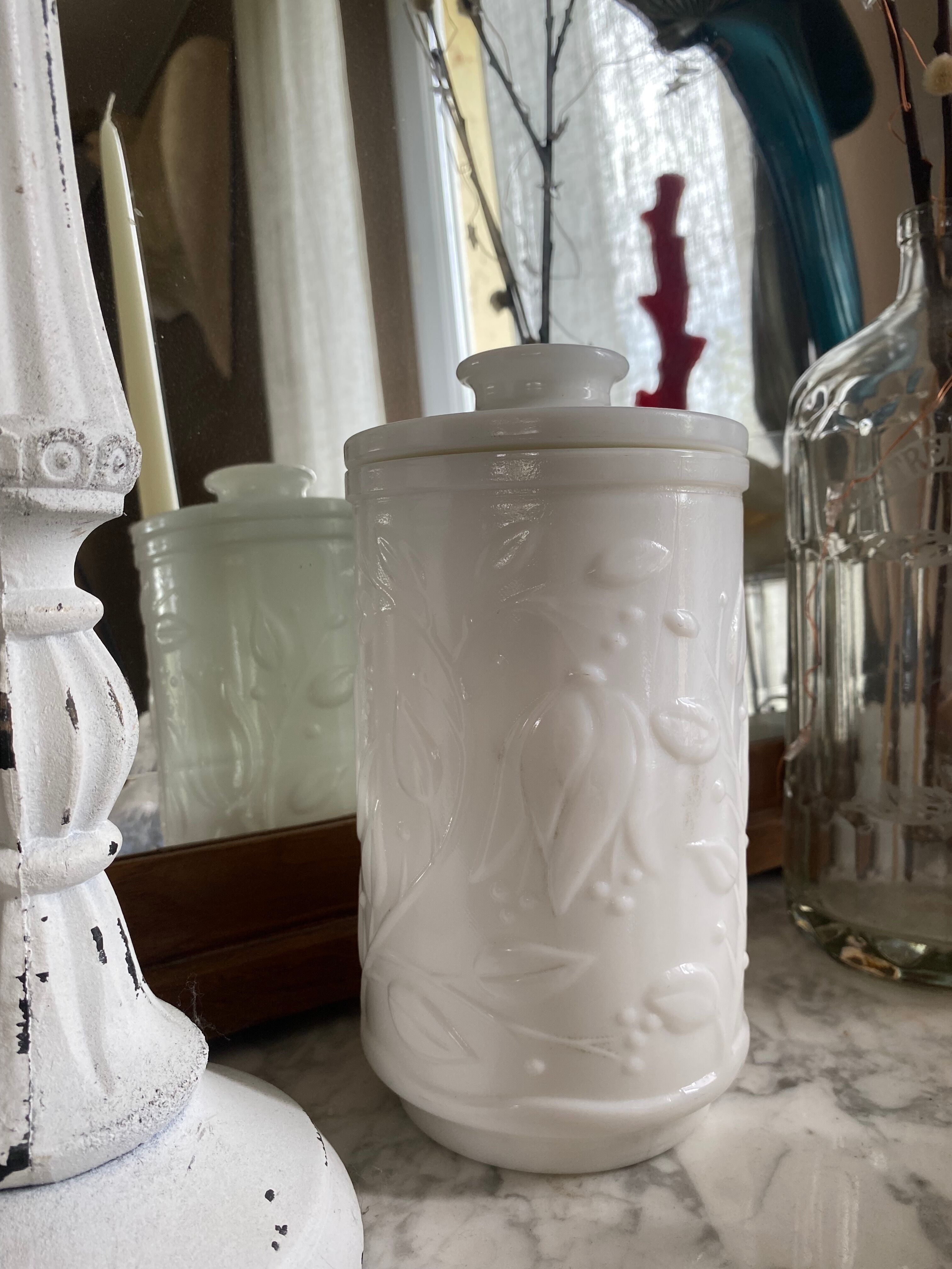 Opaline jar