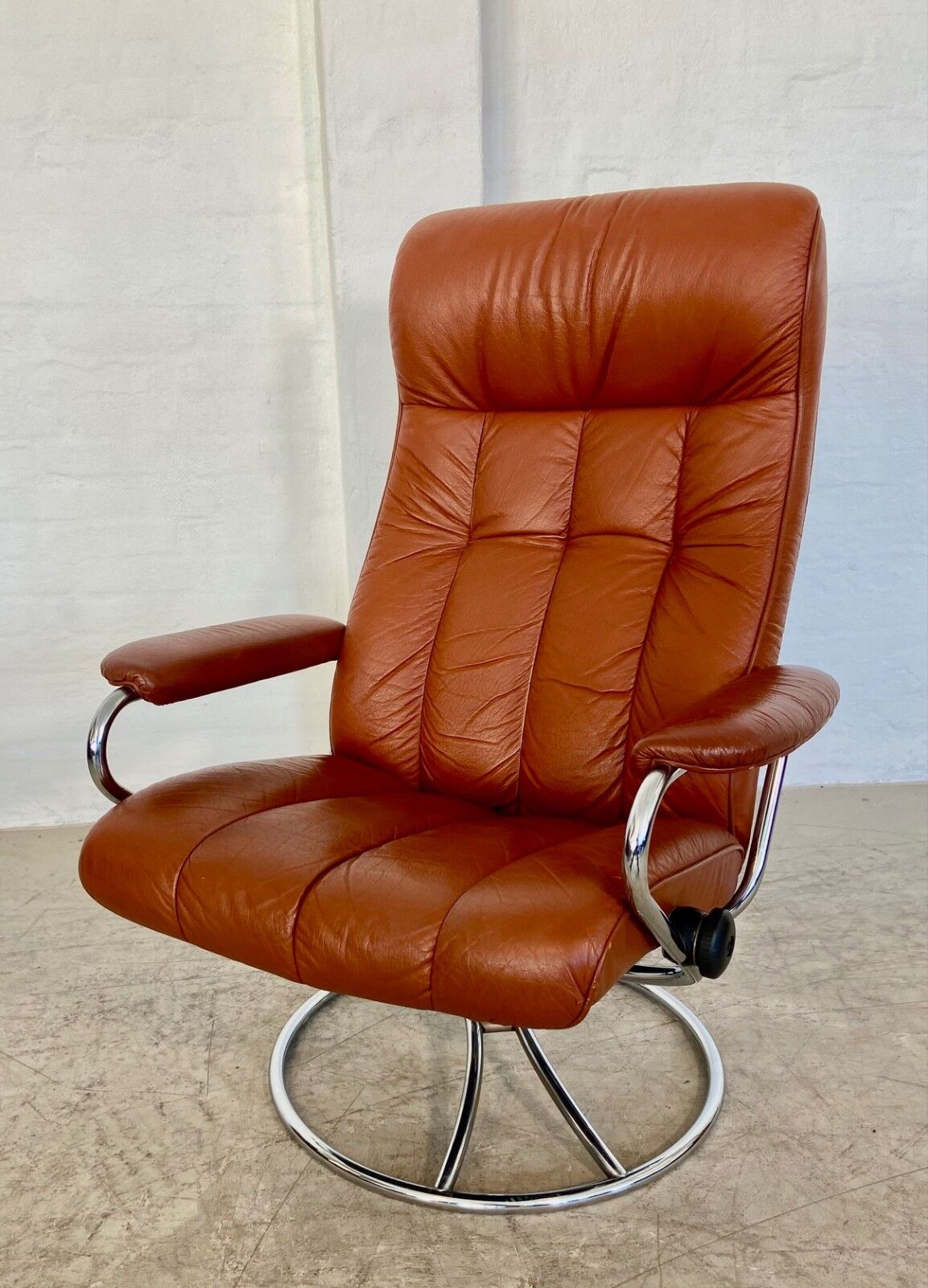 Vintage retro Ekornes Stressless reclining lounge chair & stool 1960s
