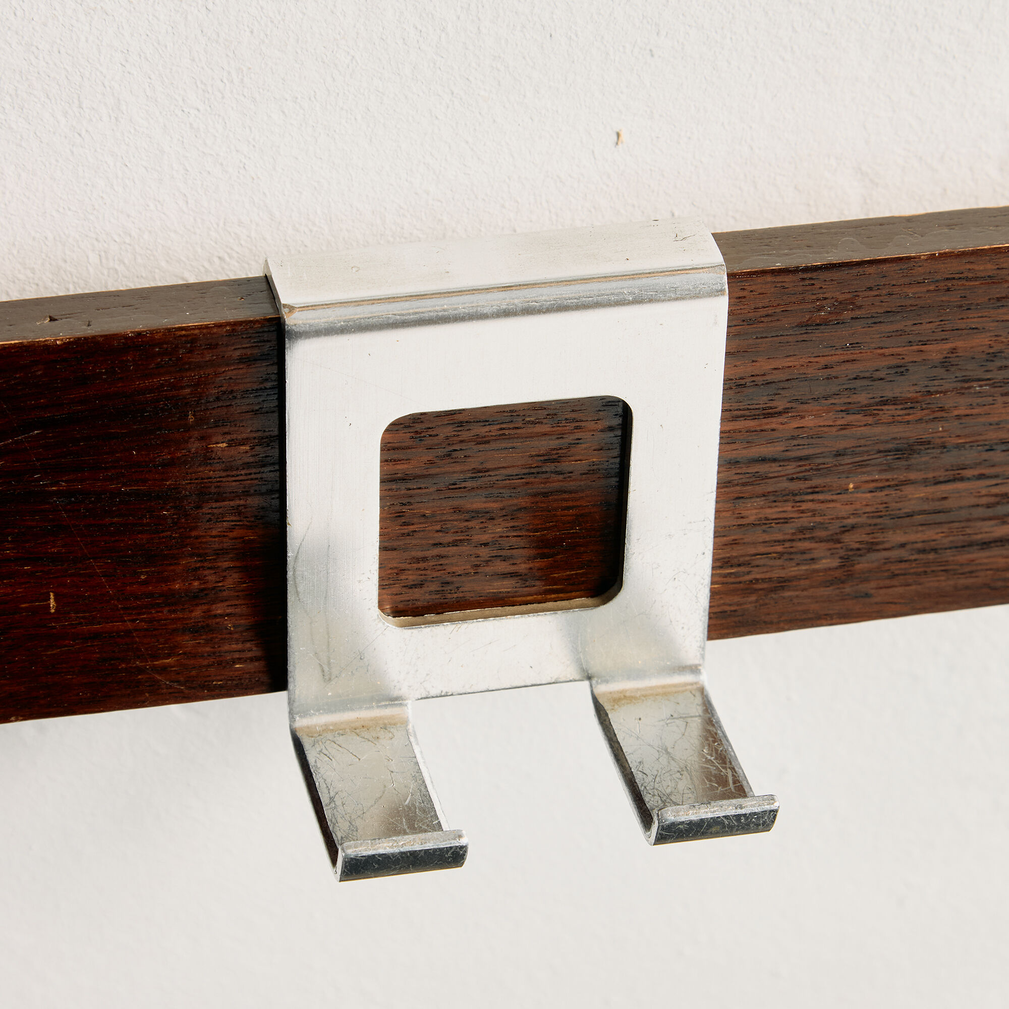 Coat rack in rosewood and metal