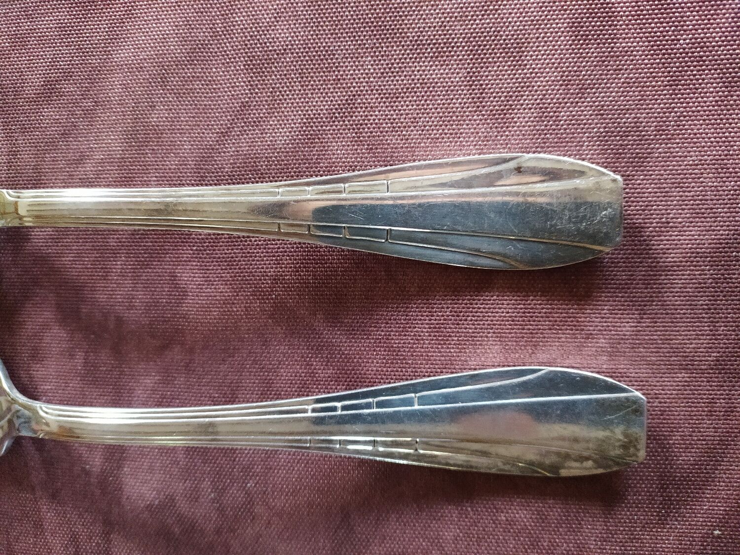 Silvered metal cutlery