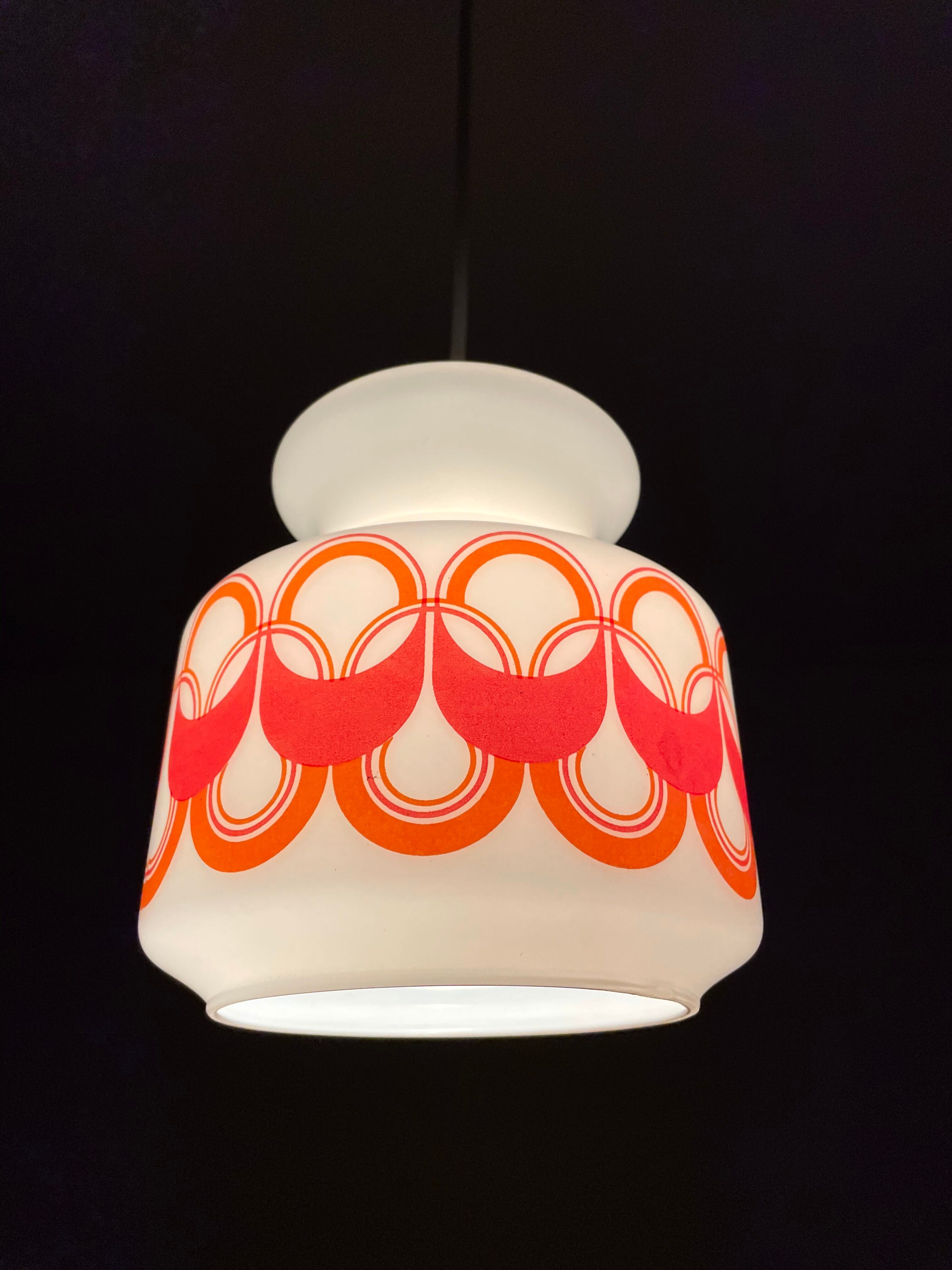 Vintage pattern glass pendant lamp