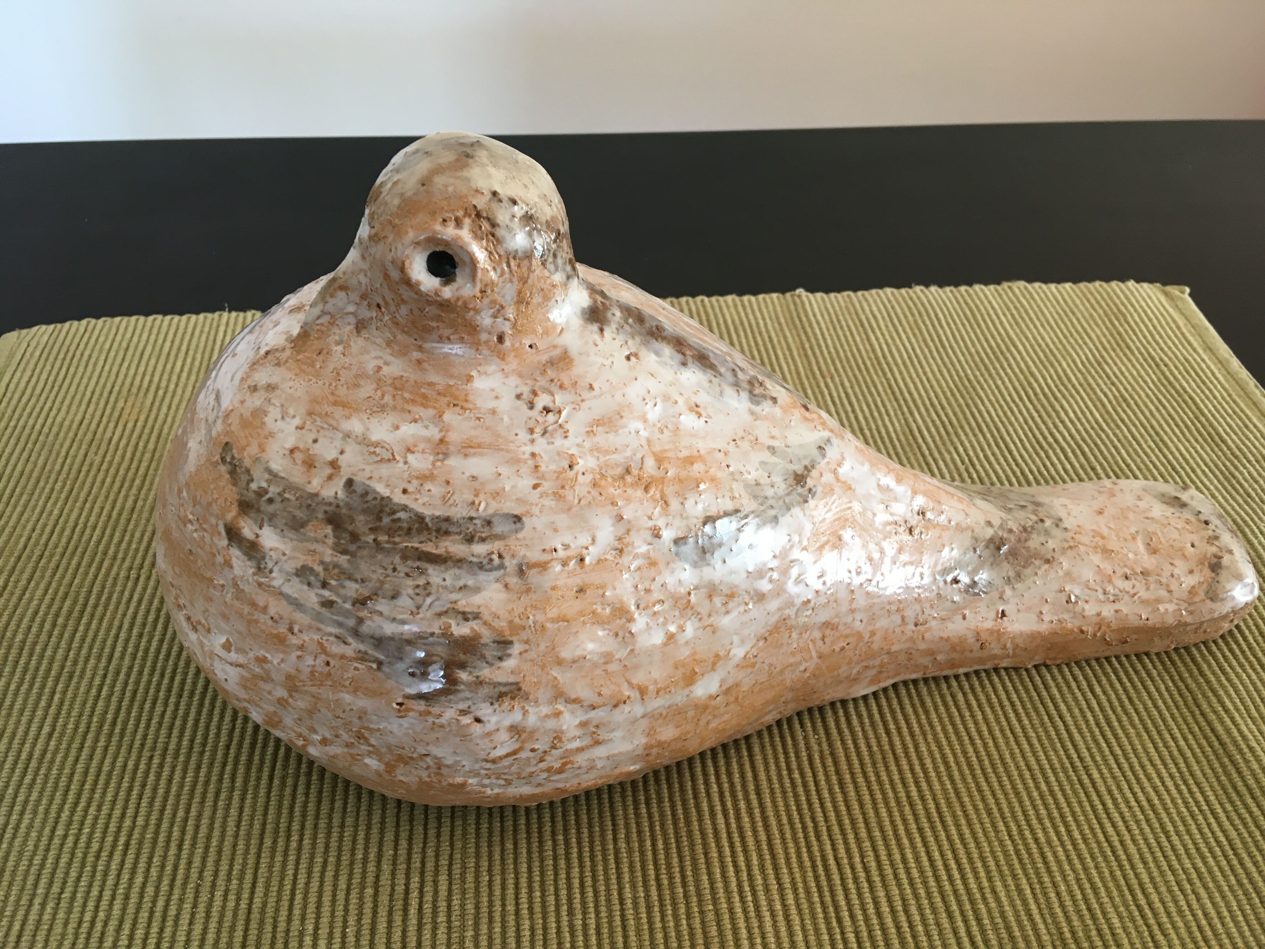 Pairs of birds in ceramic signed