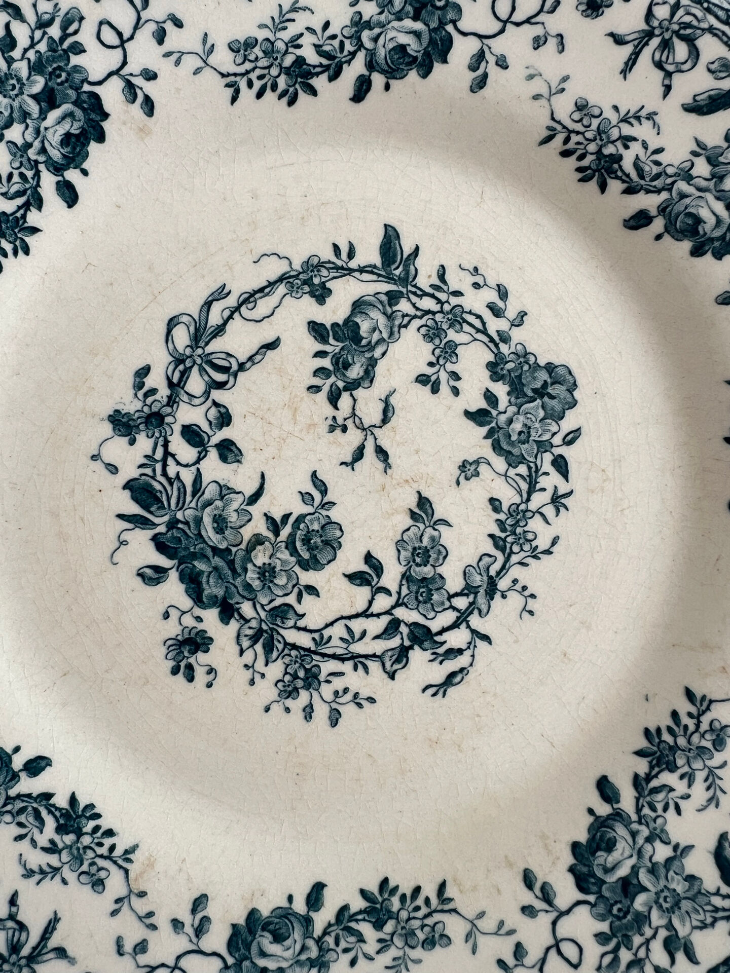Iron earth gien 1875 — bouquet of roses collection set of 2
