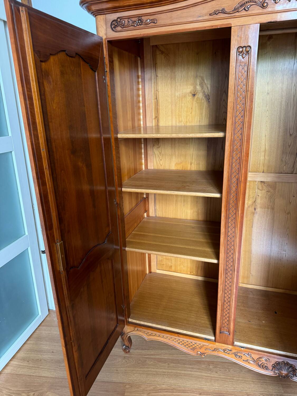 Three-door wardrobe in Regency style