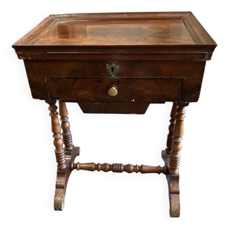 Table d'appoint, meuble de couture
