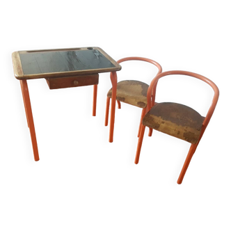 Bureau écolier et chaises années 50