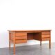 Bureau en teck danois des années 1970.