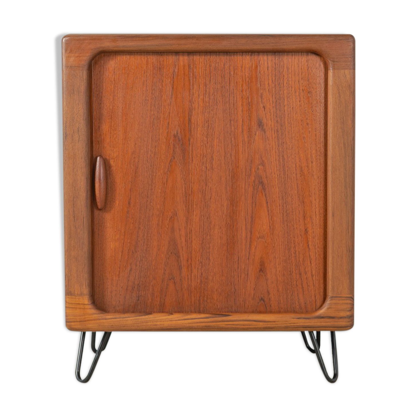 1960s dresser, Dyrlund