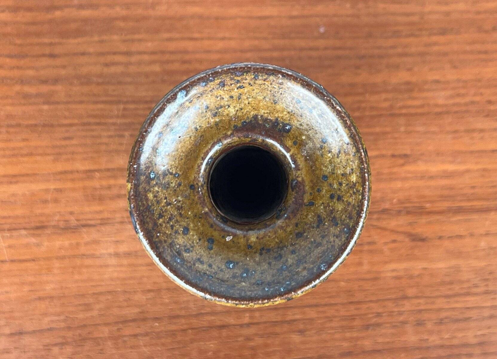 Danish studio pottery candlestick by Tue Poulsen for Tue Keramik, 1960s.