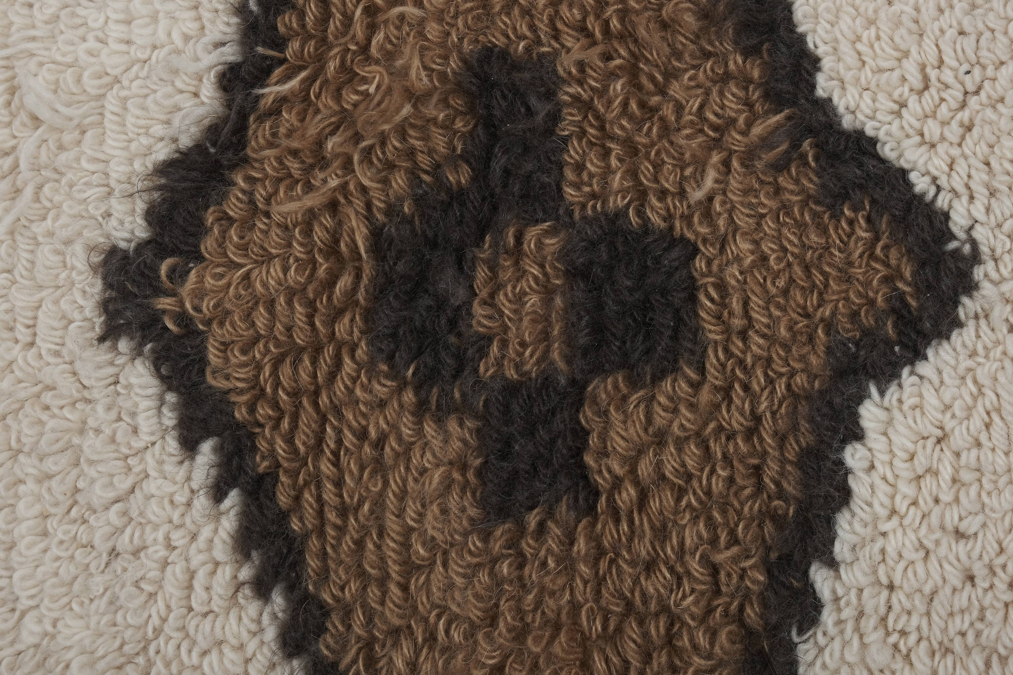Vintage Turkish Oushak Rug Handwoven 142x213 cm