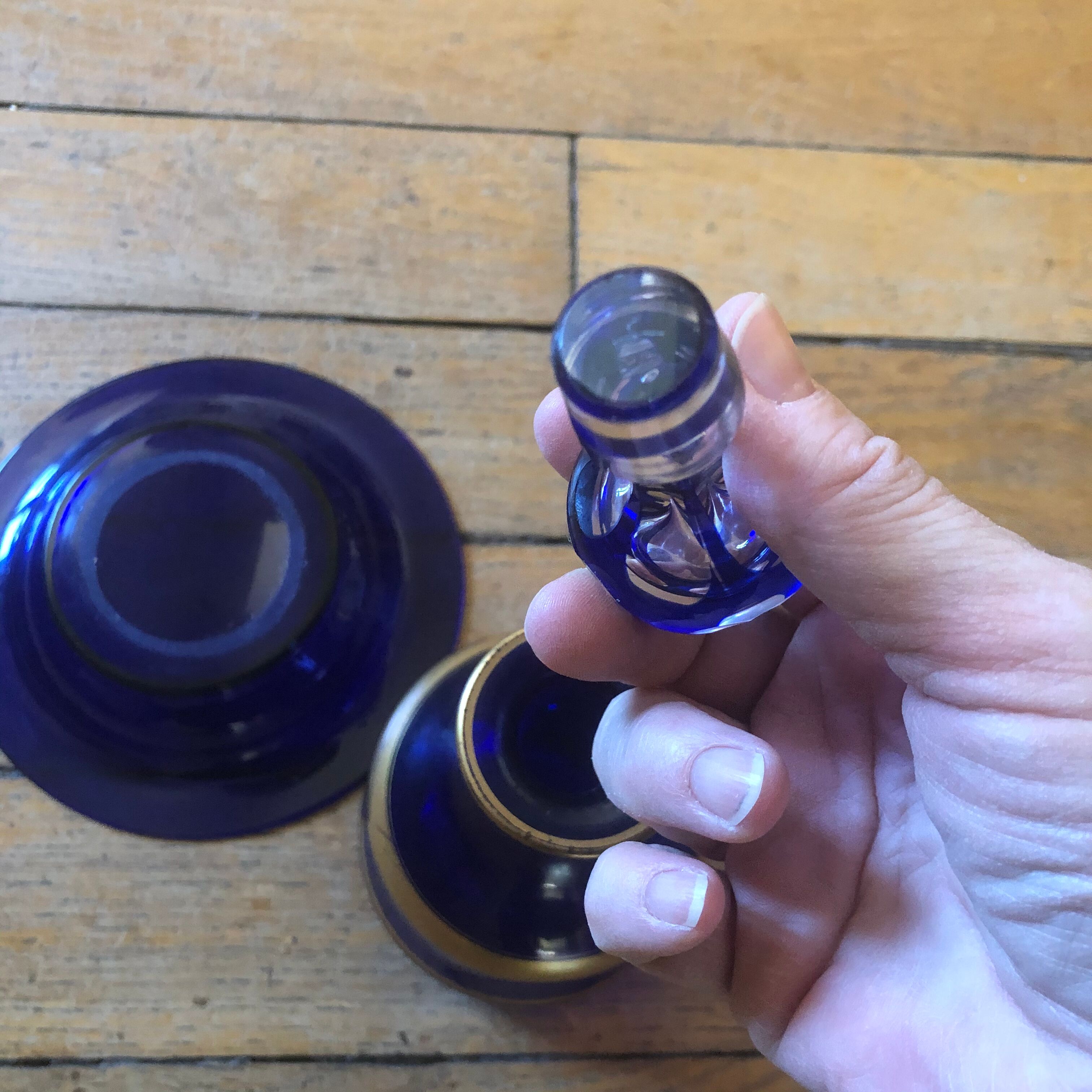 Night carafe and its blue glass saucer