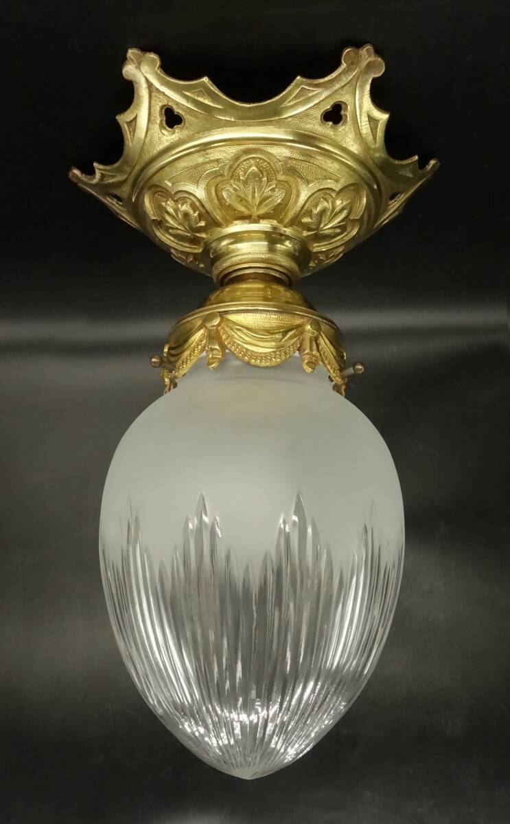 Louis XVI style pendant light / ceiling light / ogive chandelier - gilded bronze & chiseled glass