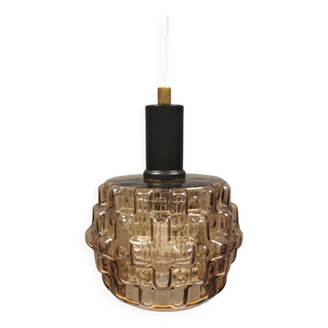 Ancienne lampe suspendue avec verre extérieur couleur champagne et abat-jour intérieur en verre cristal.