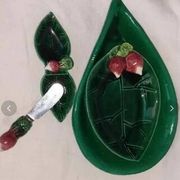 Ensemble décoratif en barbotine motif radis – vintage