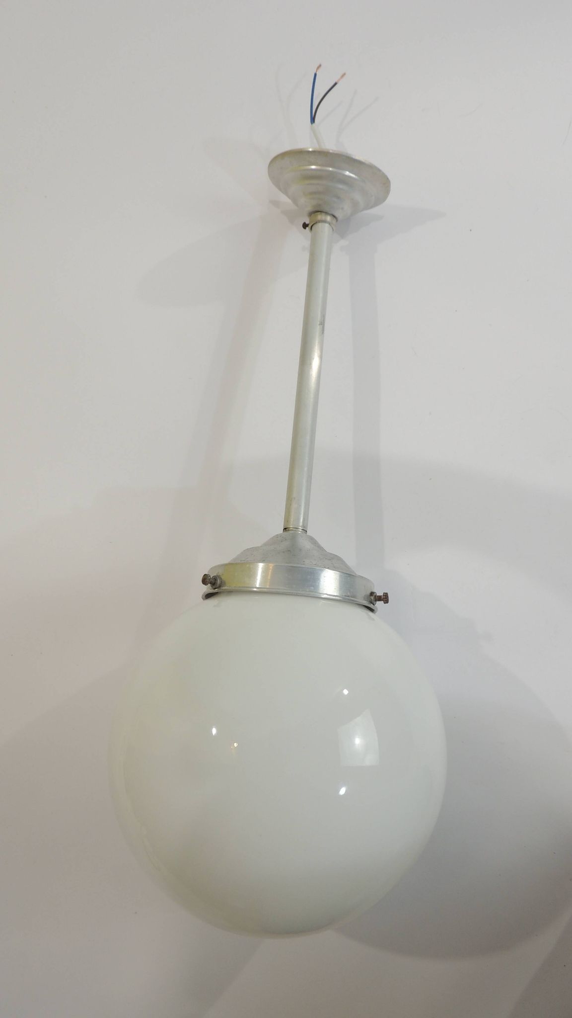 Vintage suspension in aluminum metal and opaline glass globe – Industrial design