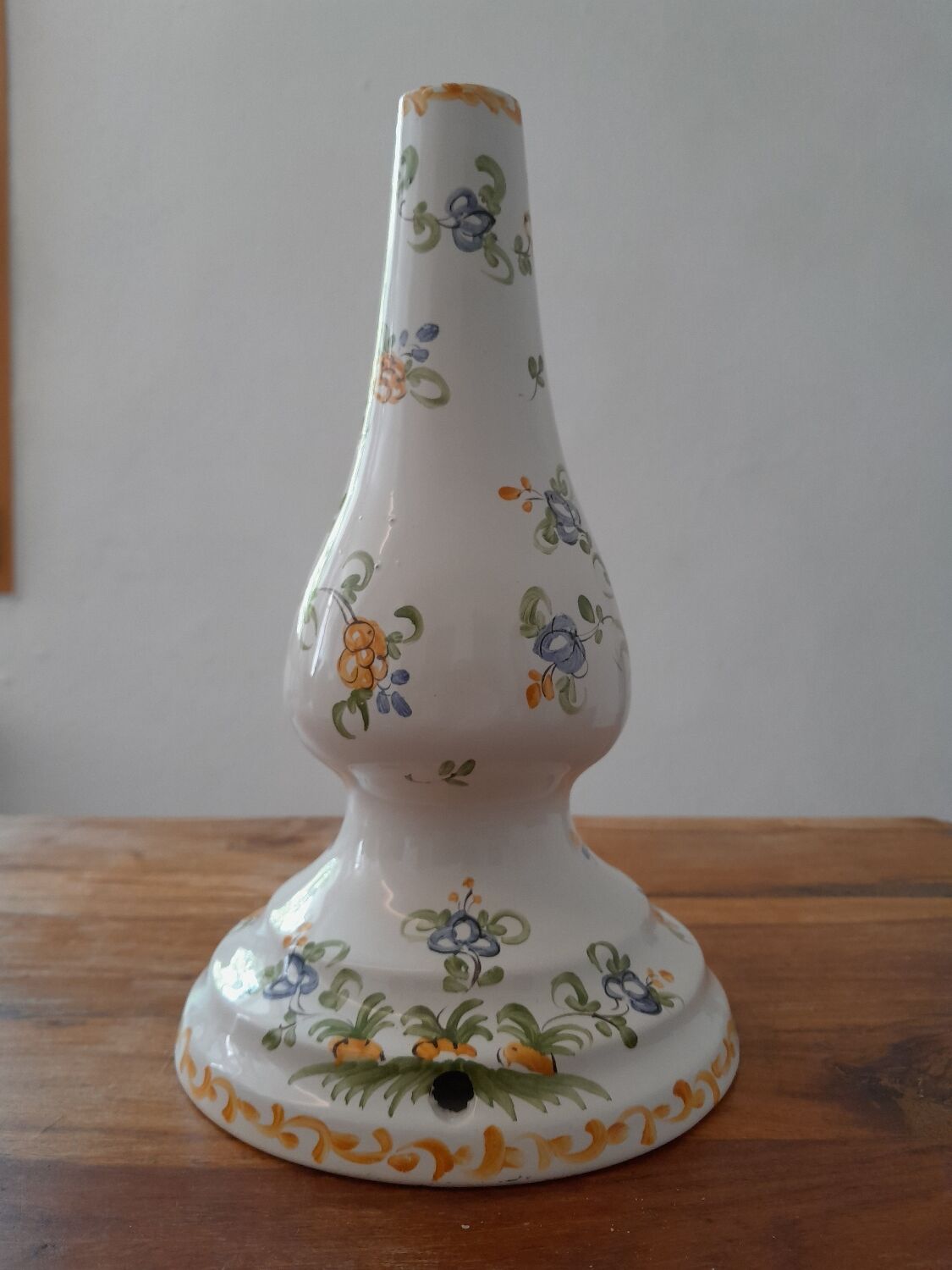 Moustiers earthenware lamp base