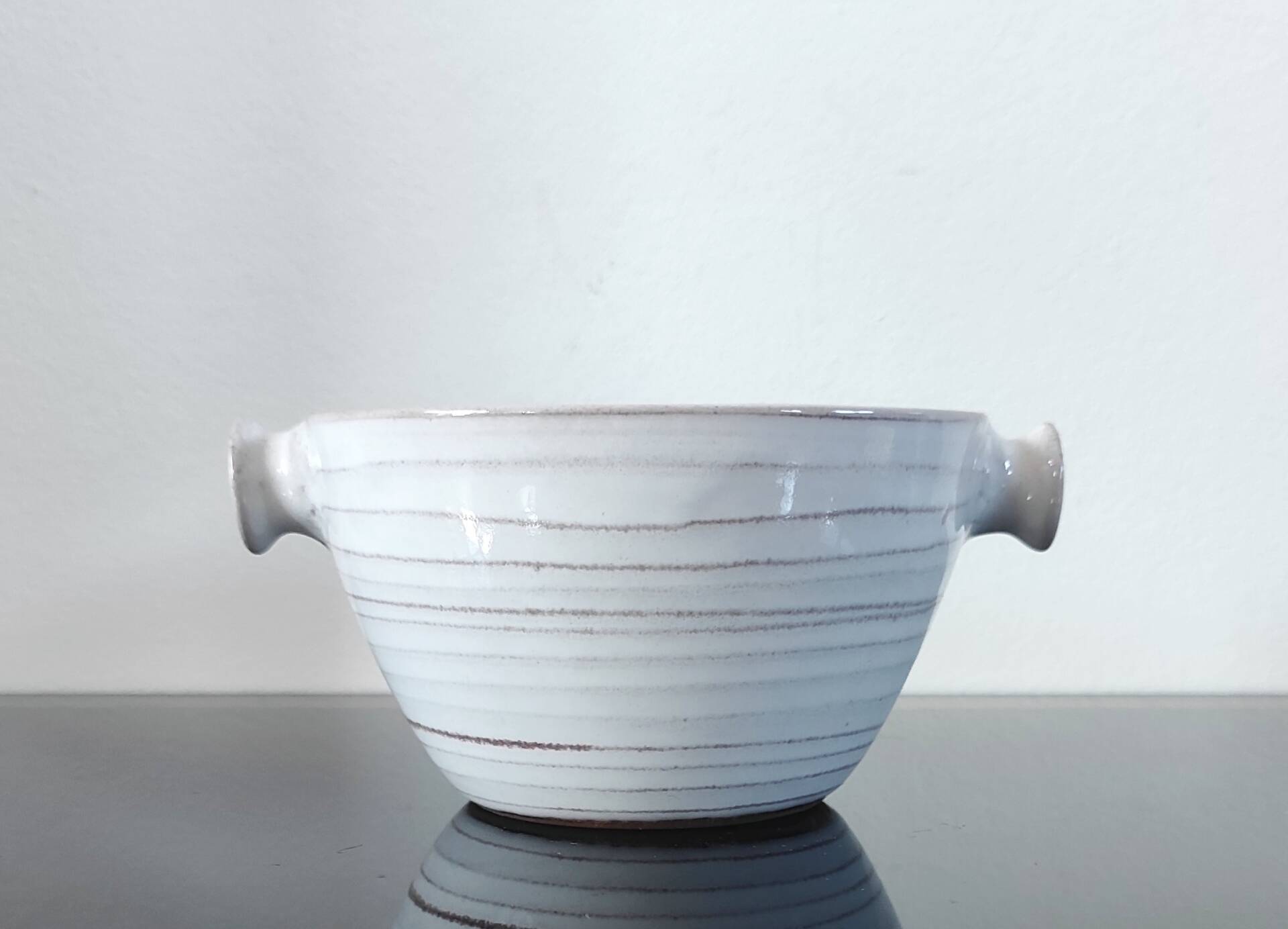 Earthenware bowl with handles in handmade ceramic