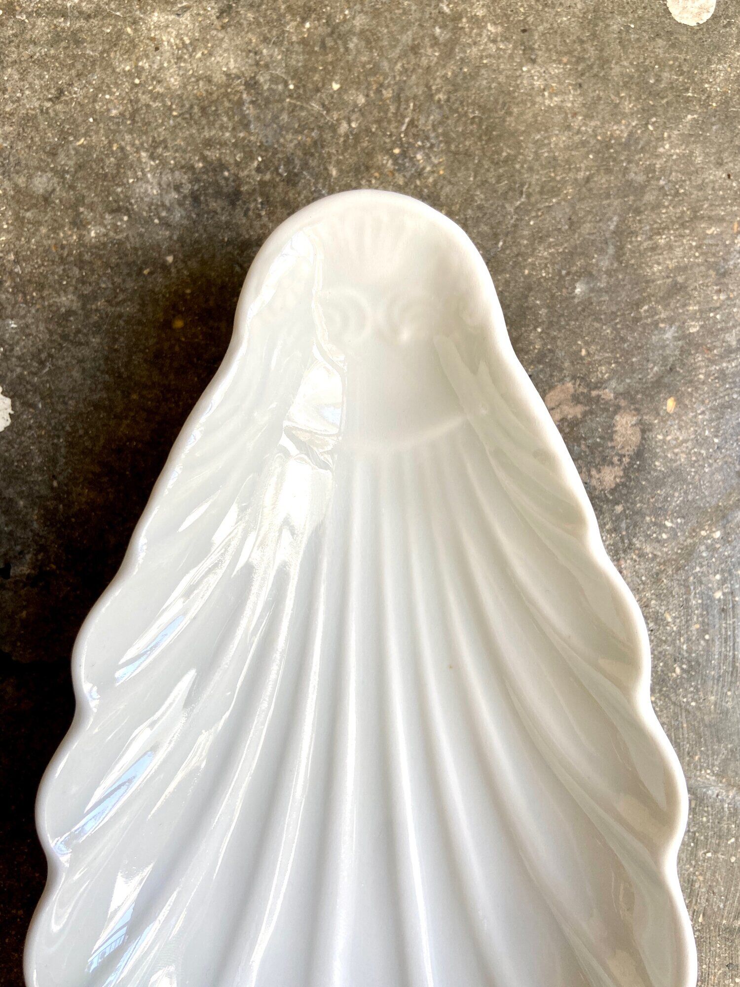 Ramequin shell pillivuit in white porcelain