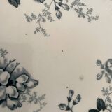 Iron pedestal dish