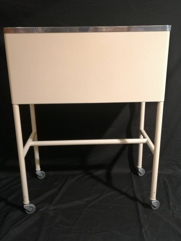 Petit meuble console/desserte de cabinet dentaire/médical des années 1950