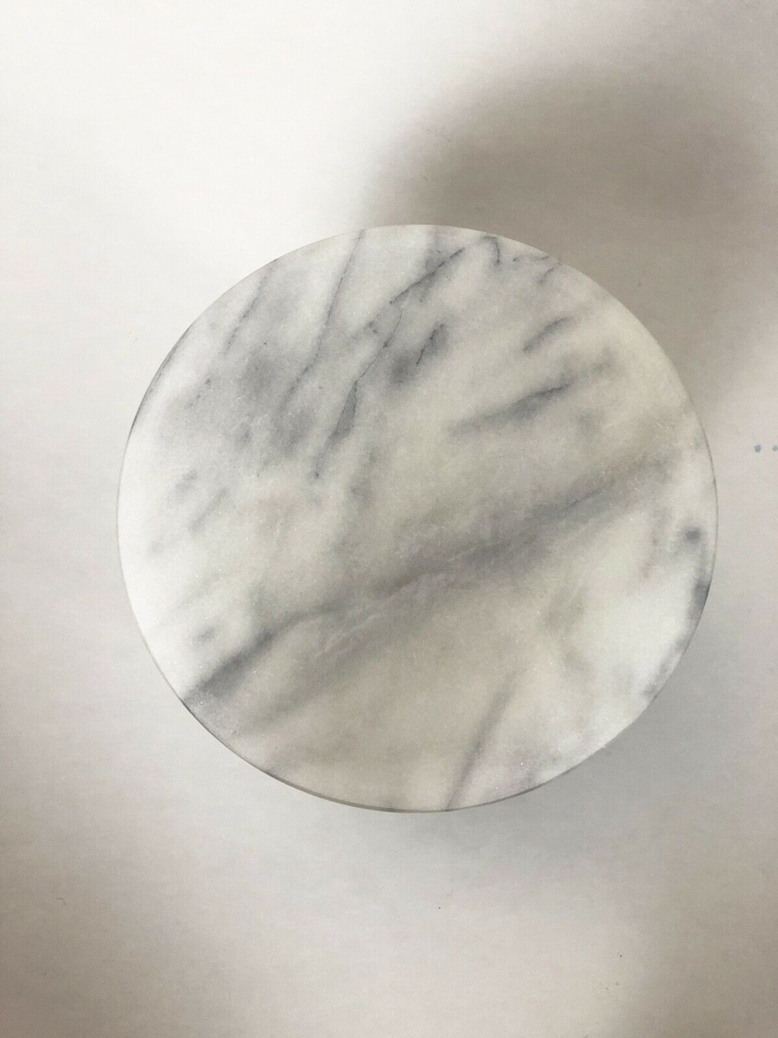 Table table of the 1980s in marble