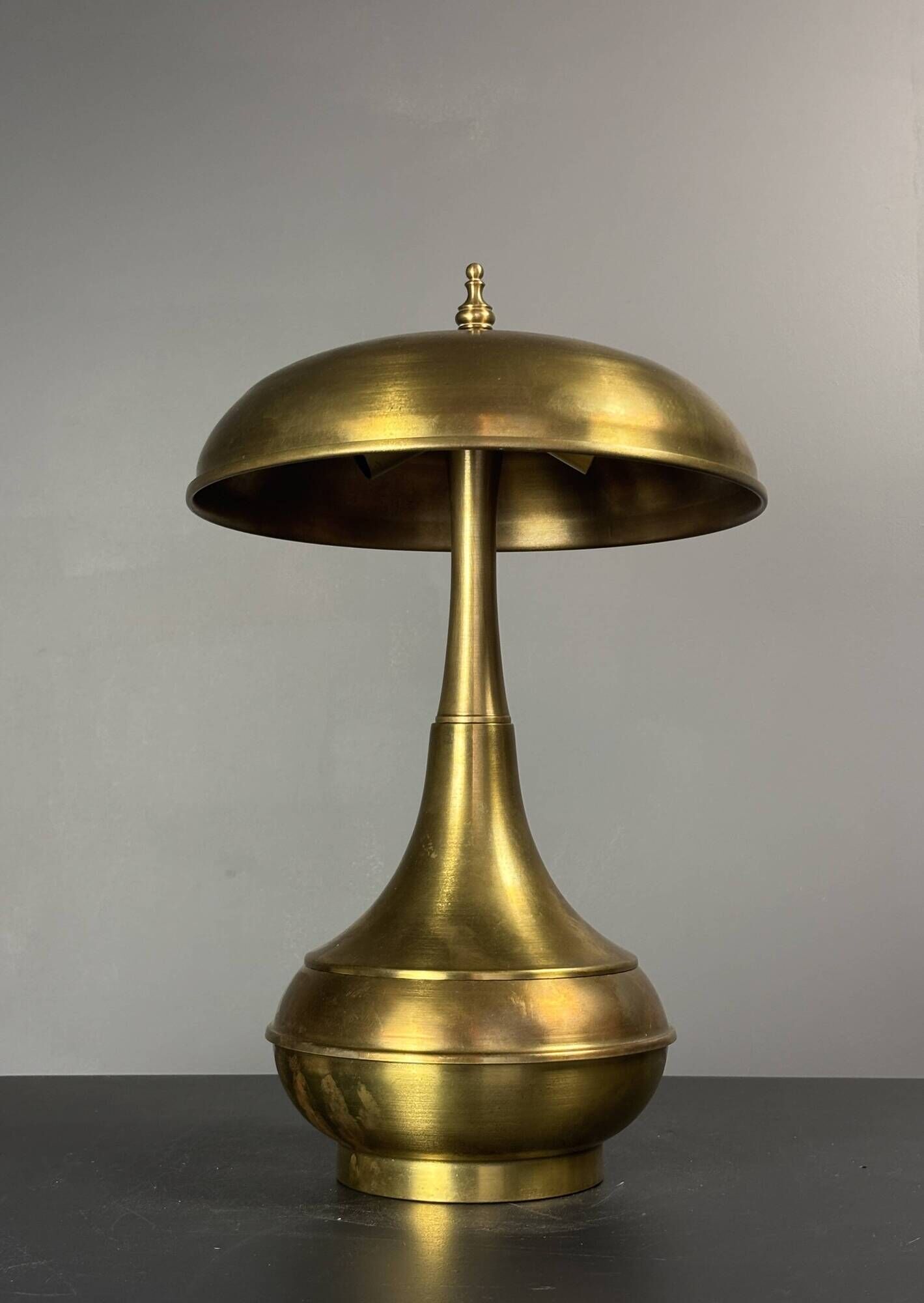Midcentury Italian modernist brass dome mushroom table lamp, 1960s