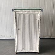 Armoire / table de chevet Lloyd Loom