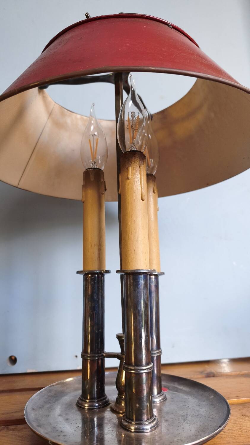 Empire-style three-light bouillotte lamp