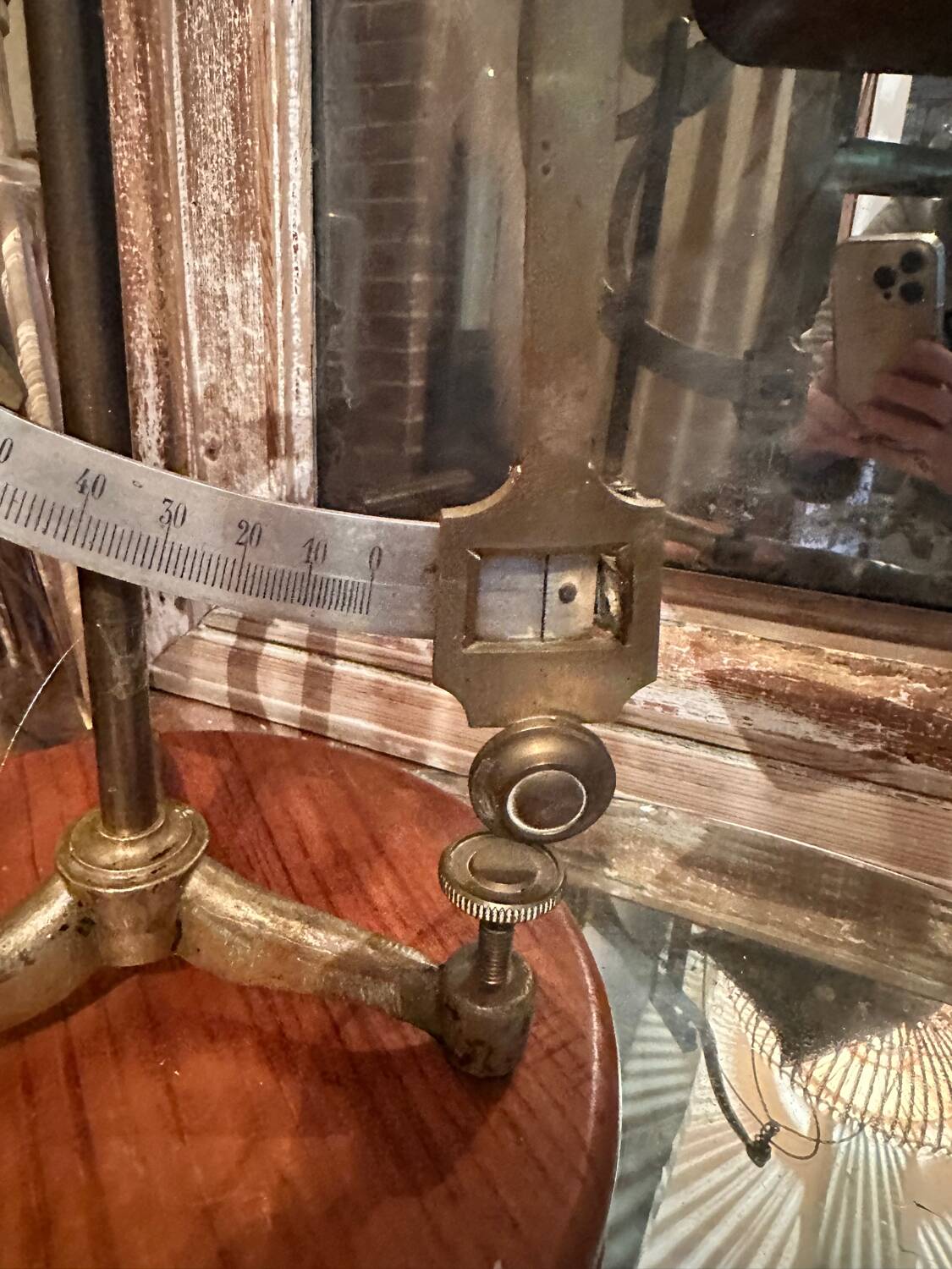 Old scale weighs mail